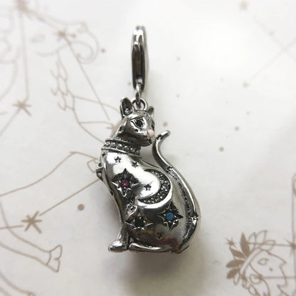 Magic Cat Pendant - Silver
