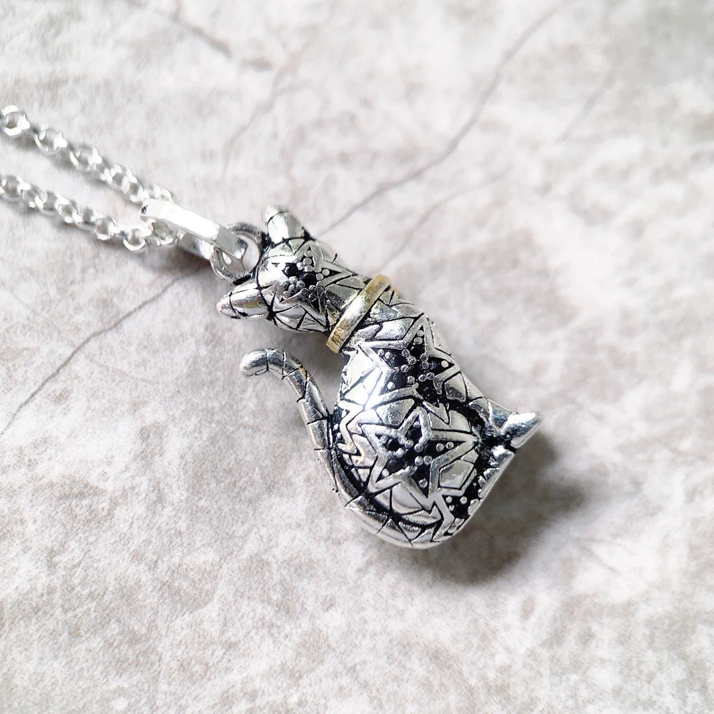 Magic Cat Cat Necklace – Star