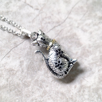 Magic Cat Cat Necklace – Star