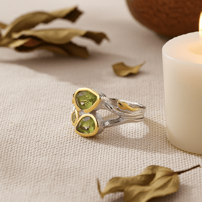 Green Flame - Ring mit Periot - YNNOVIA