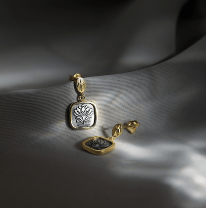 Lotus Awakening | Ohrringe - spirituellen Wiedergeburt - YNNOVIA